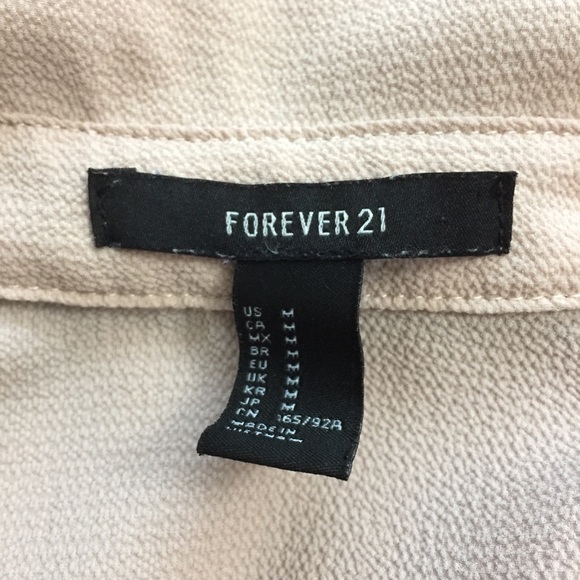 ❗️SOLD❗️F21 | Button-down Blouse | Size M - Picture 5 of 6